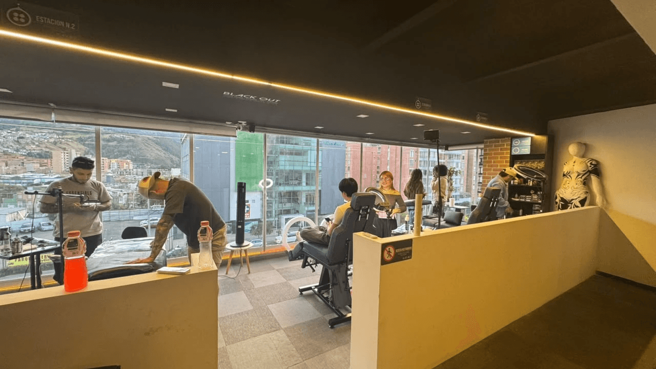 Interior del estudio Blackout